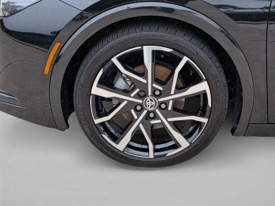 2026 Toyota Prius Plug-In Hybrid XSE (Natl)