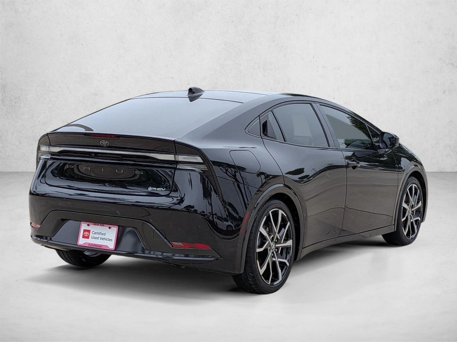 2026 Toyota Prius Plug-In Hybrid XSE (Natl)