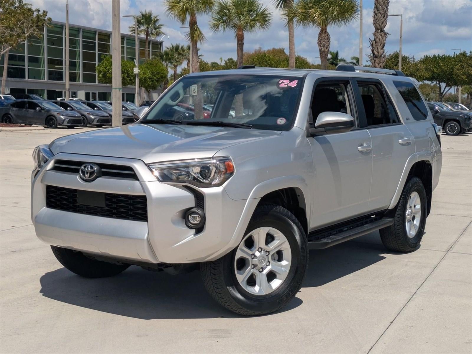2024 Toyota 4Runner SR5 4WD (GS)