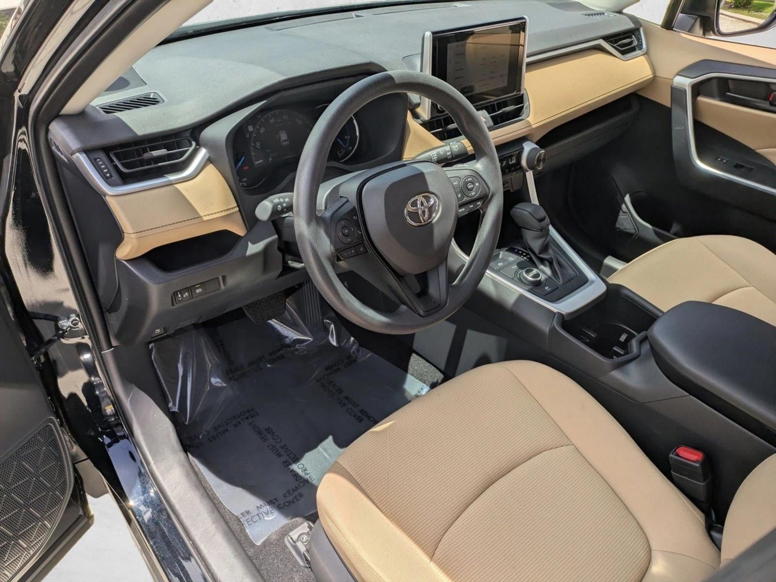 2025 Toyota RAV4 Hybrid LE AWD (Natl)