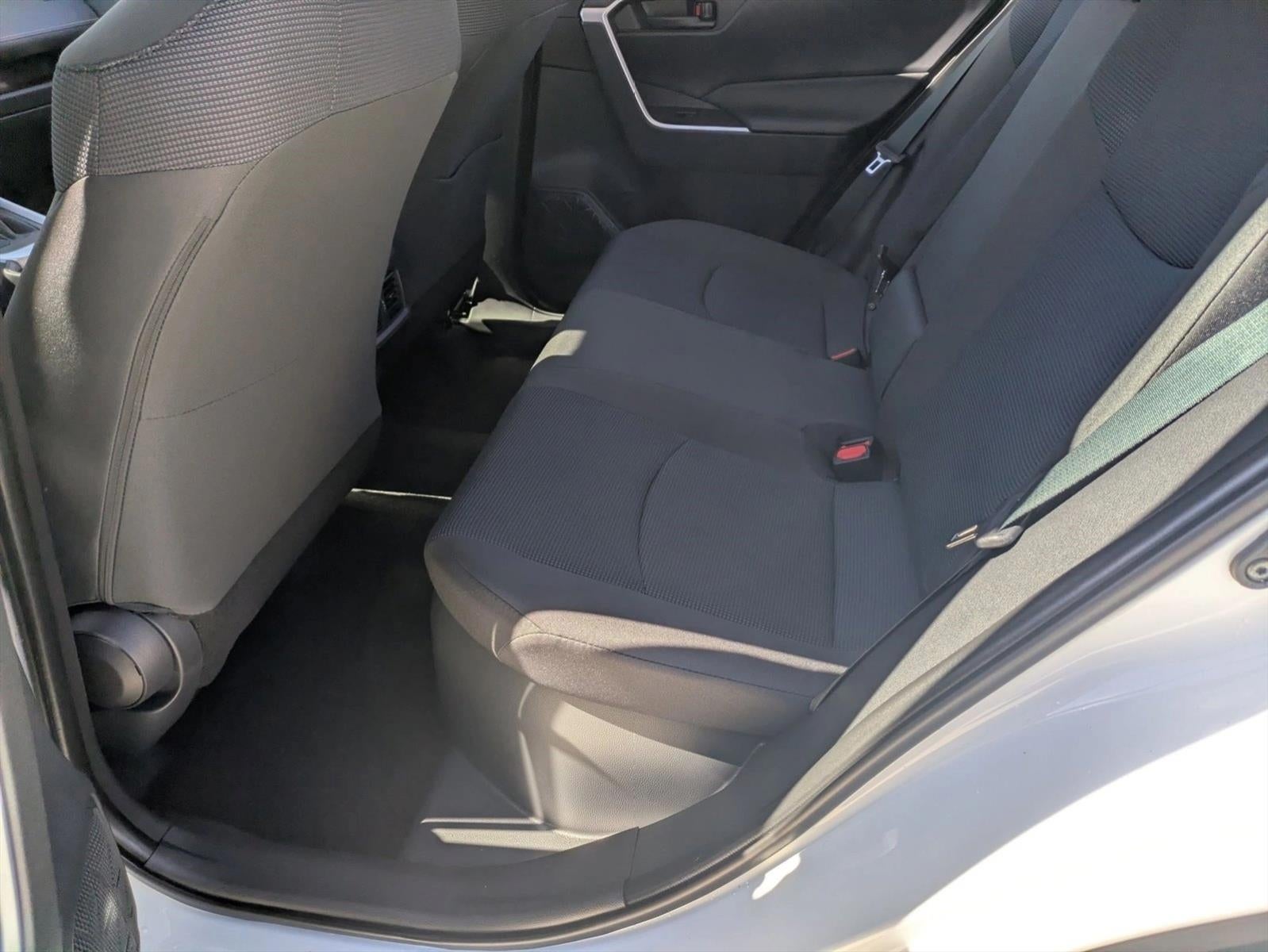 2025 Toyota RAV4 Hybrid LE AWD (Natl)