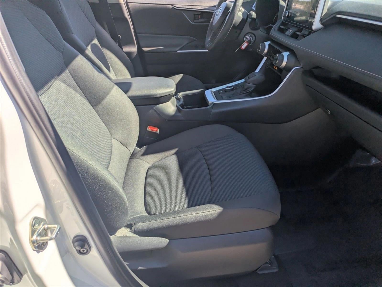 2025 Toyota RAV4 Hybrid LE AWD (Natl)