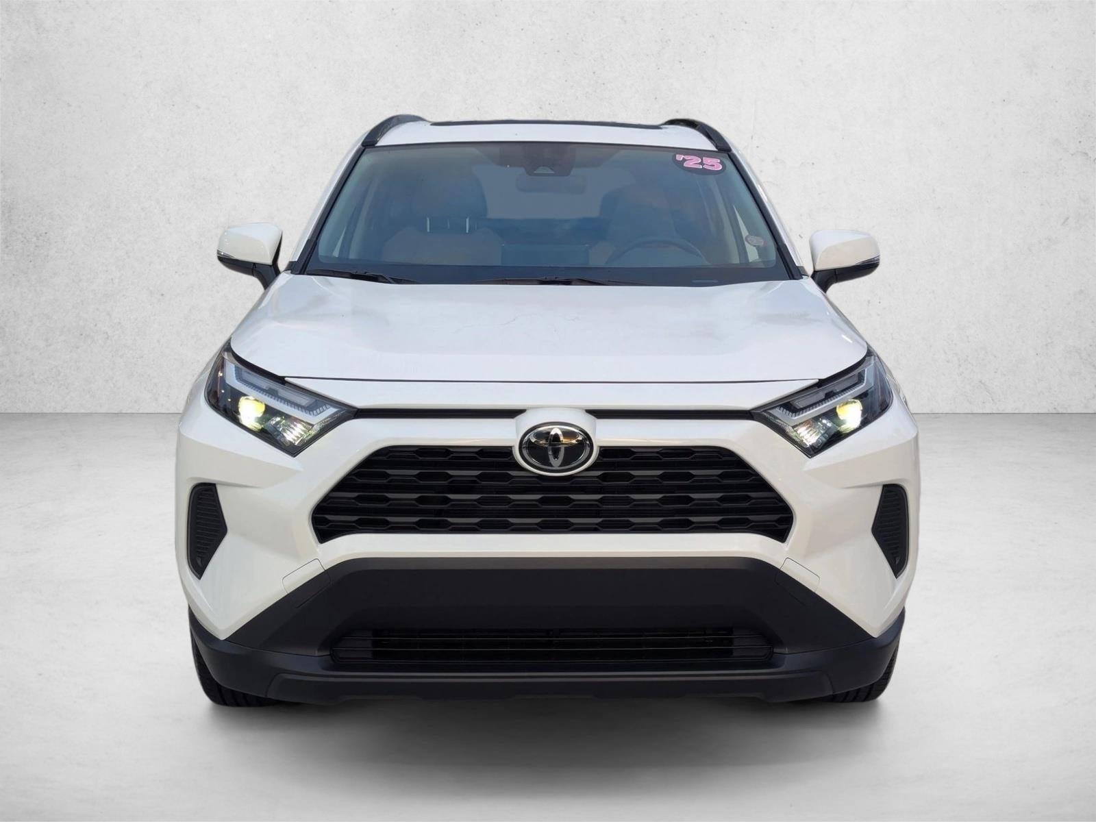 2025 Toyota RAV4 Hybrid XLE AWD (Natl)