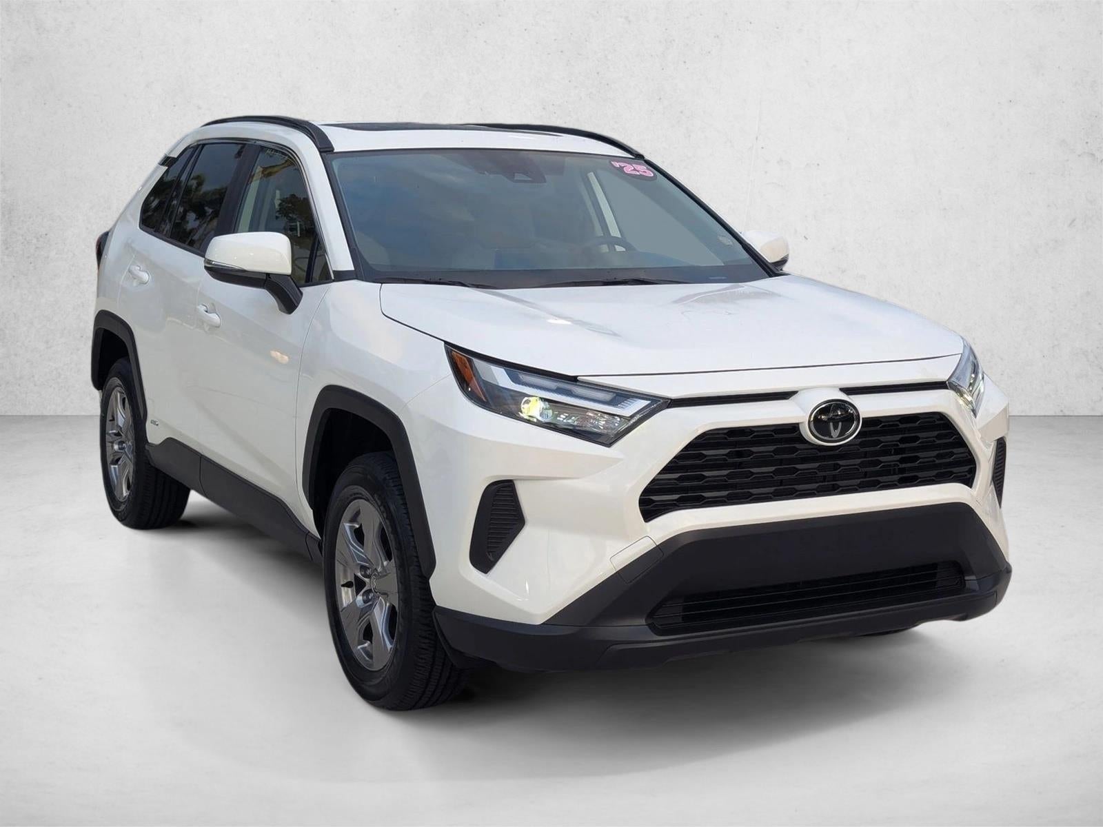 2025 Toyota RAV4 Hybrid XLE AWD (Natl)