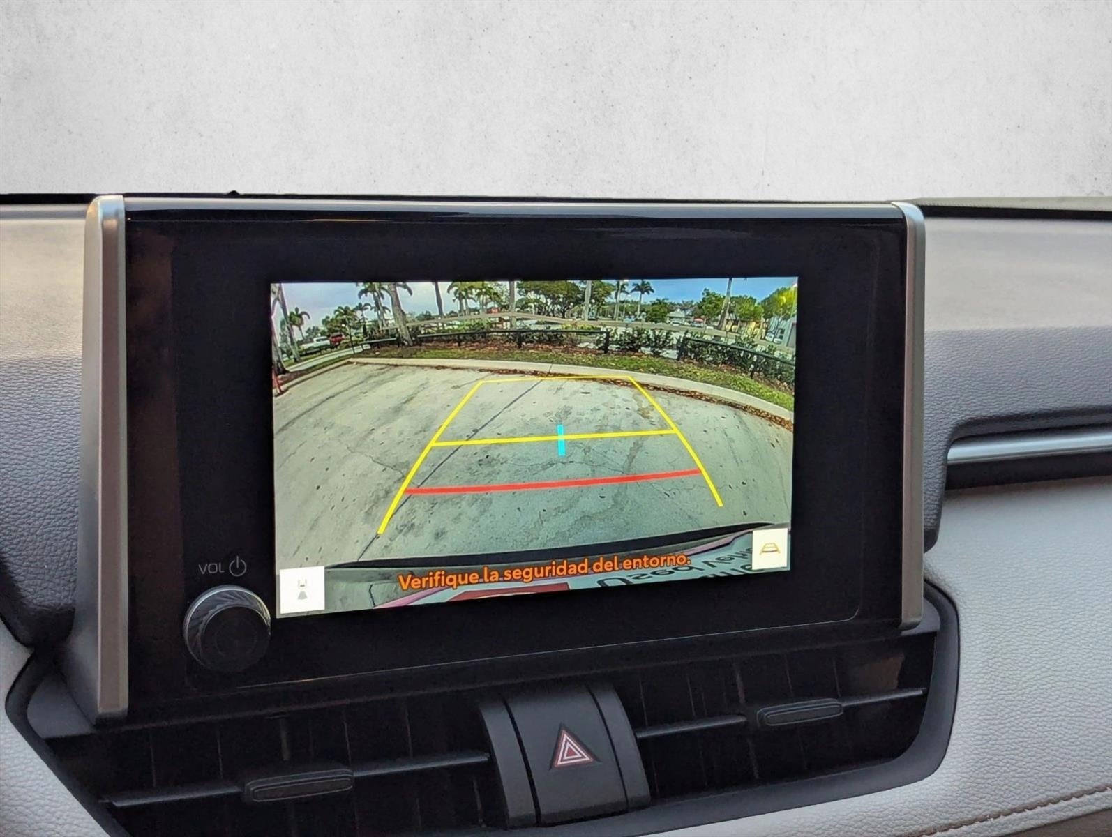 2025 Toyota RAV4 Hybrid XLE AWD (Natl)