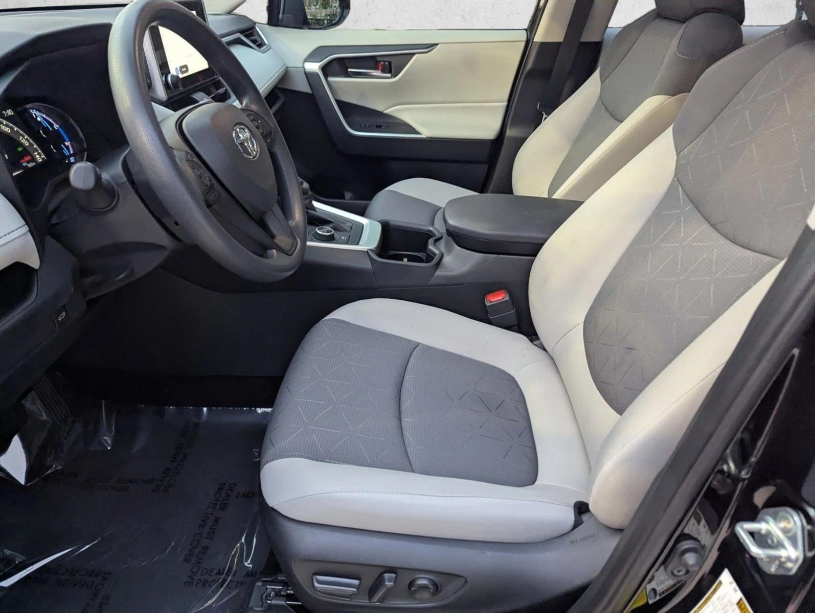 2025 Toyota RAV4 Hybrid XLE AWD (Natl)