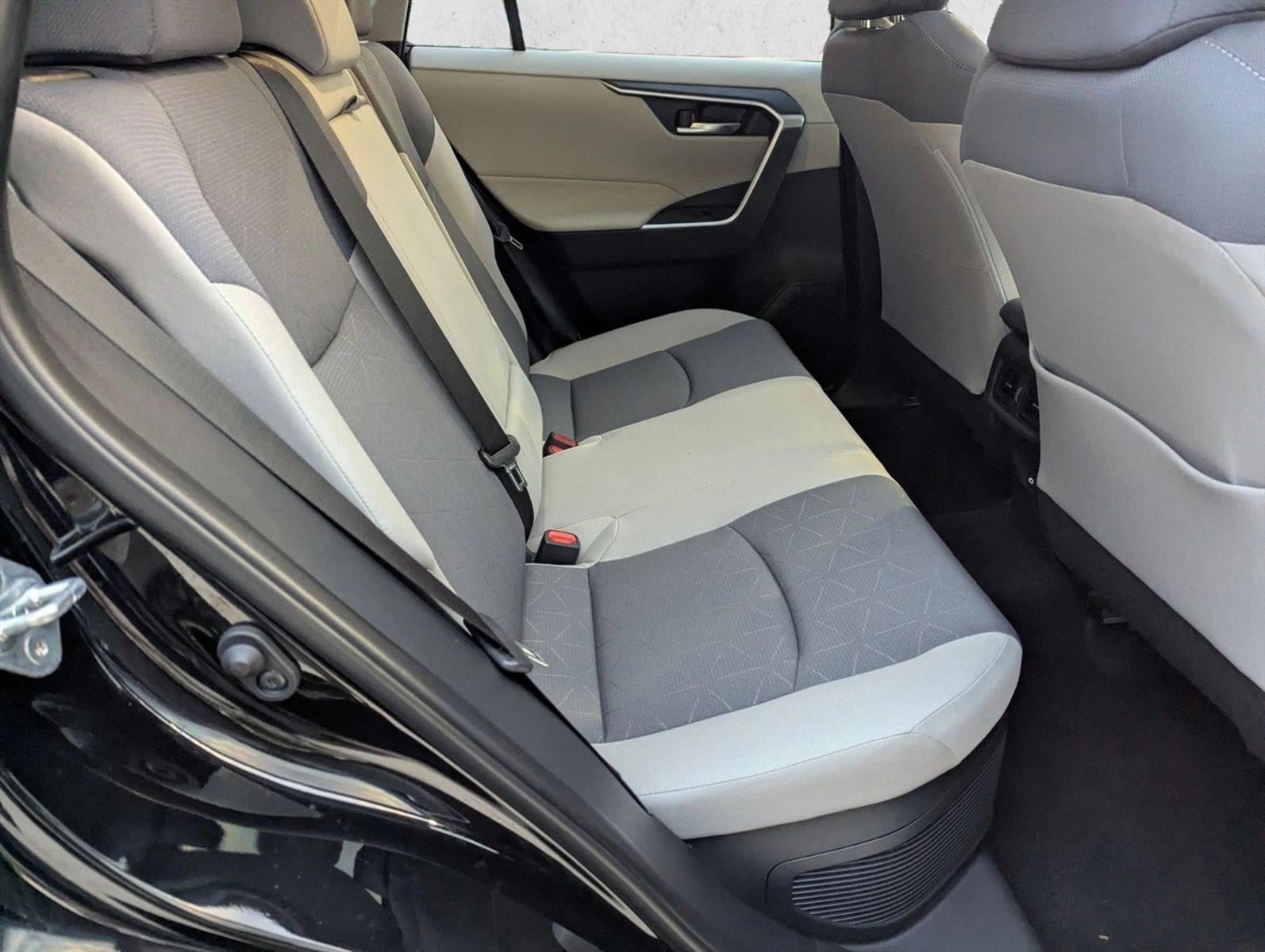 2025 Toyota RAV4 Hybrid XLE AWD (Natl)