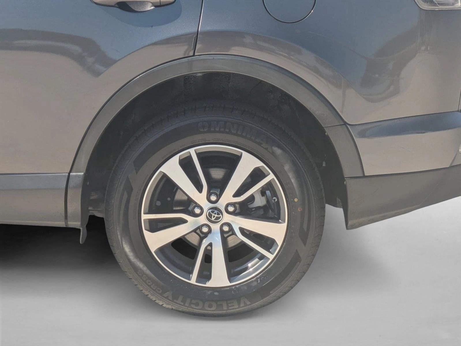 2016 Toyota RAV4 FWD 4dr XLE (GS)