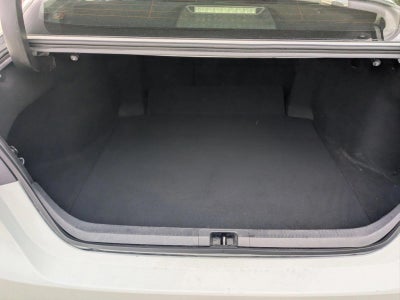 2018 Toyota Camry SE Auto (SE)