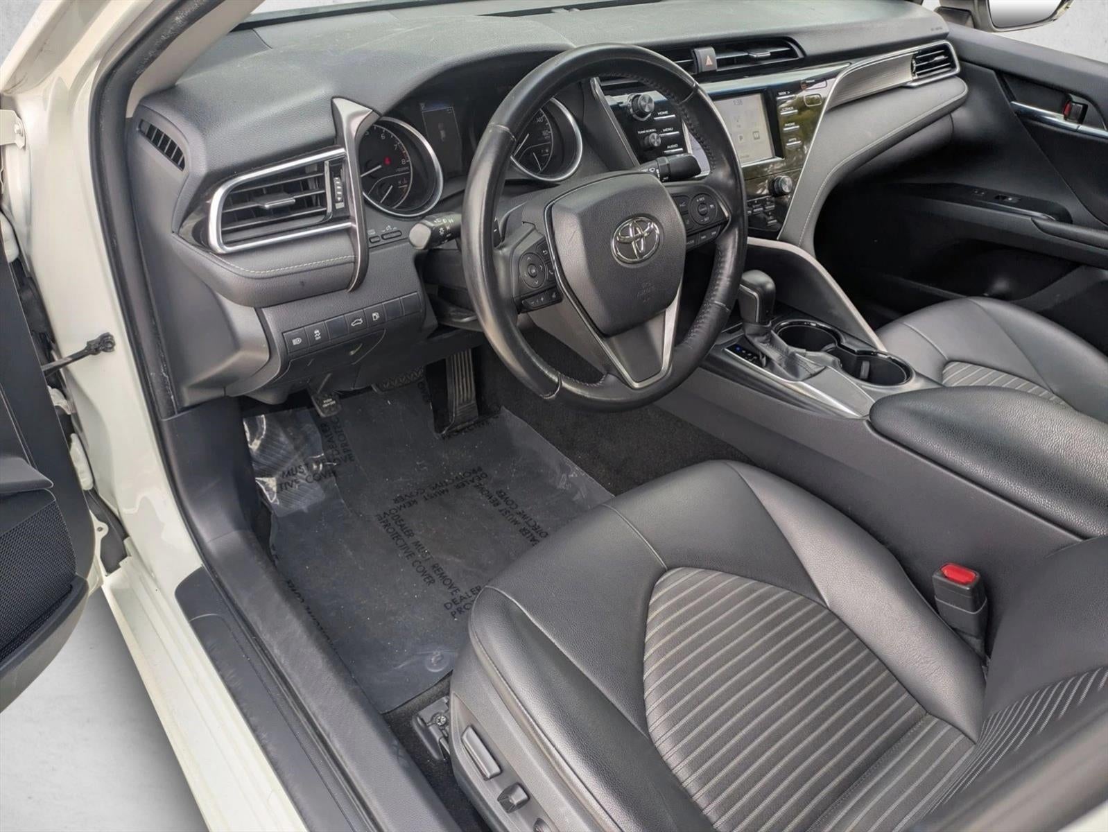 2018 Toyota Camry SE Auto (SE)