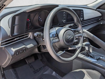 2022 Hyundai ELANTRA SE IVT