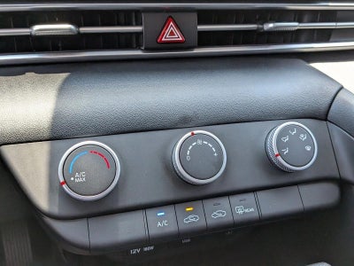 2022 Hyundai ELANTRA SE IVT