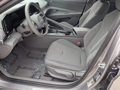 2024 Hyundai ELANTRA SE IVT