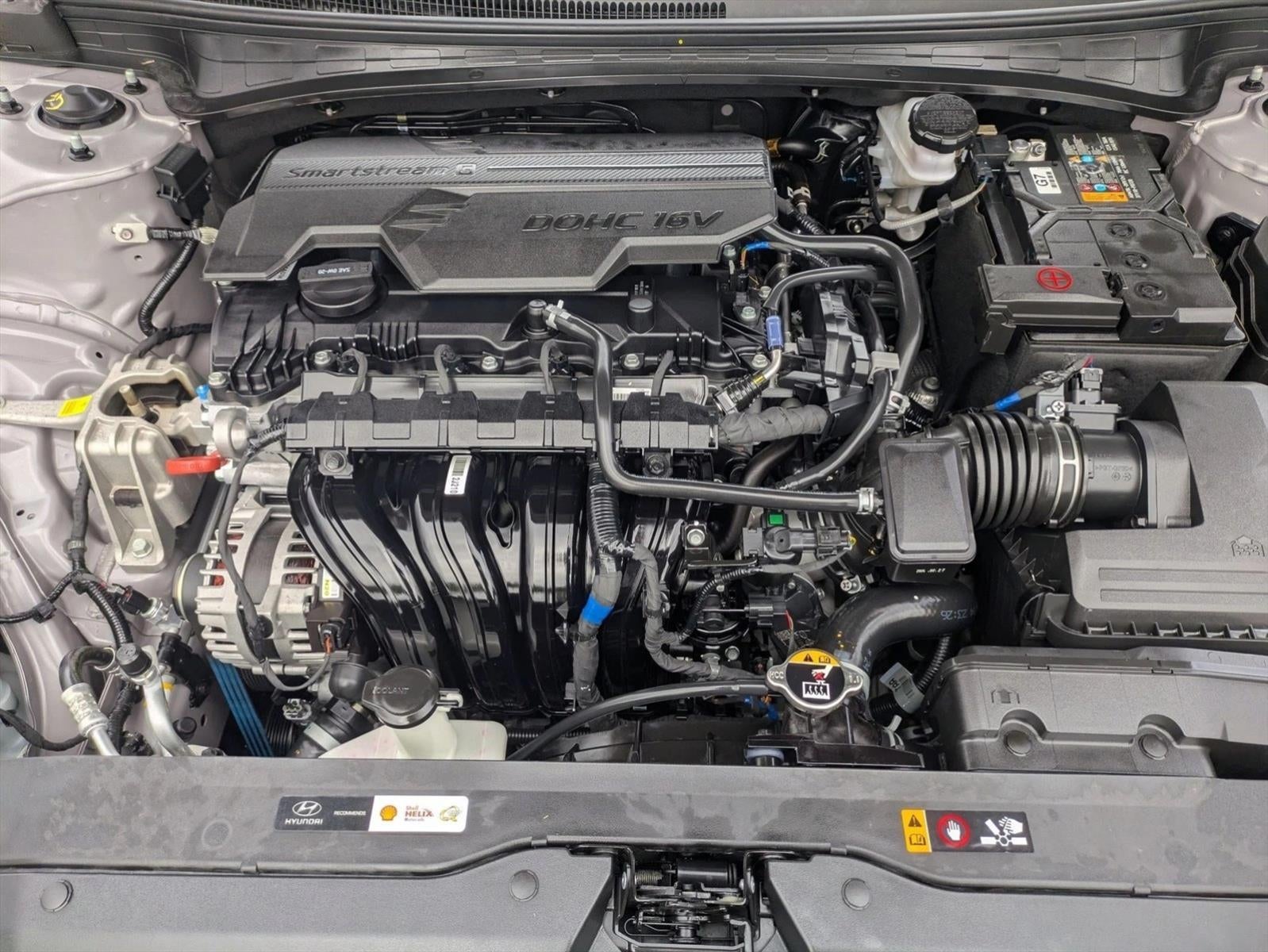 2024 Hyundai ELANTRA SE IVT