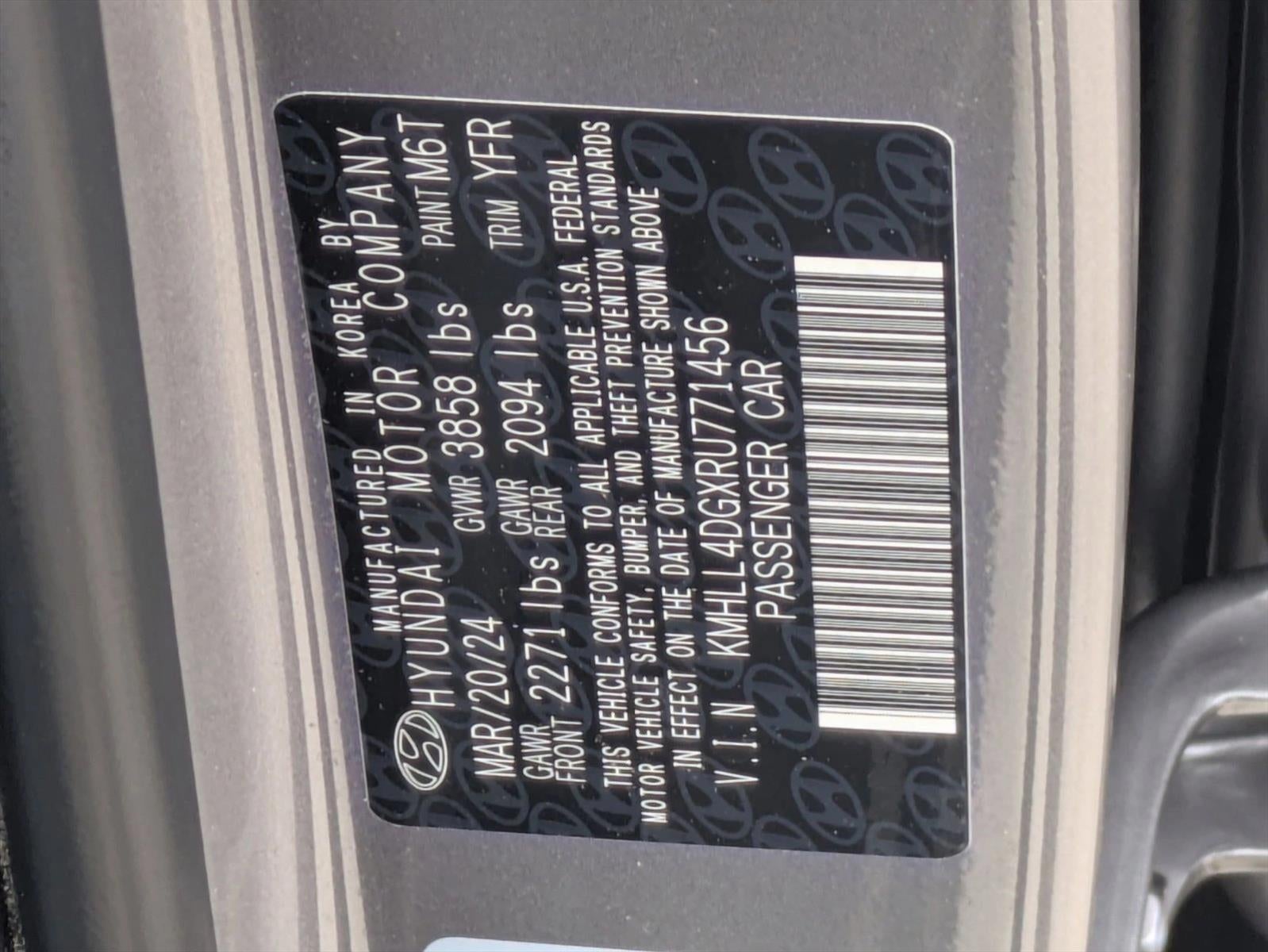 2024 Hyundai ELANTRA SE IVT