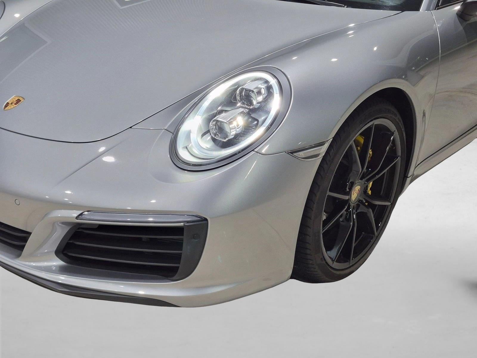 2018 Porsche 911 Carrera Coupe