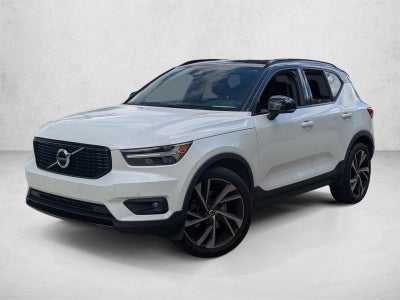 2021 Volvo XC40 T5 AWD R-Design