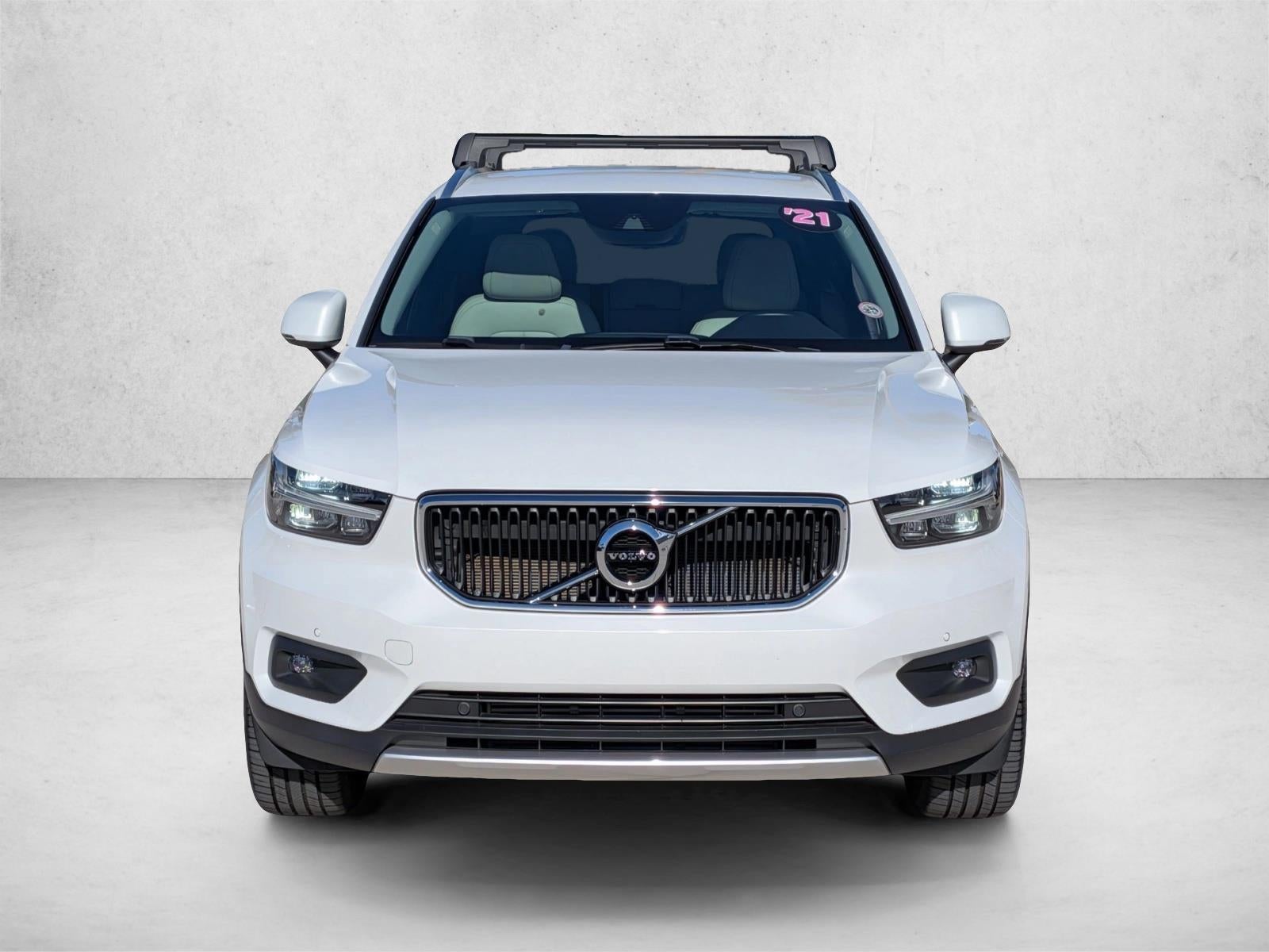2021 Volvo XC40 T4 FWD Momentum