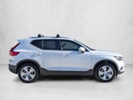 2021 Volvo XC40 T4 FWD Momentum