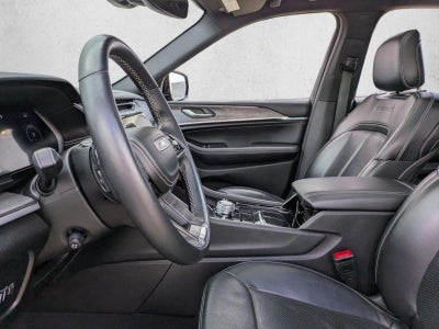 2022 Jeep Grand Cherokee L Overland 4x4