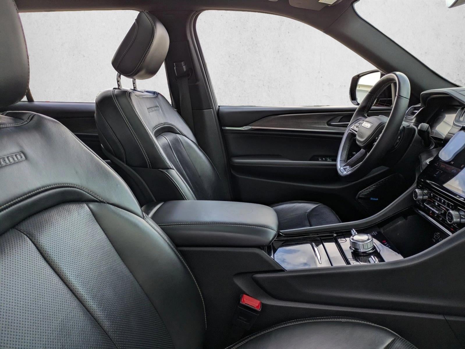 2022 Jeep Grand Cherokee L Overland 4x4