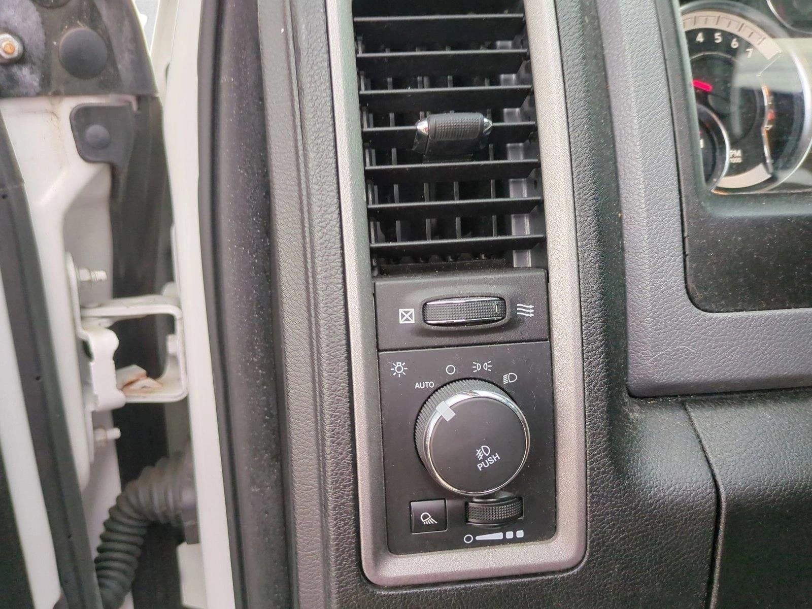 2019 RAM 1500 Classic Big Horn 4x2 Crew Cab 6'4" Box