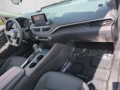 2022 Nissan Altima 2.5 SV Sedan