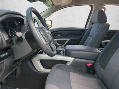 2023 Nissan Titan 4x2 Crew Cab SV