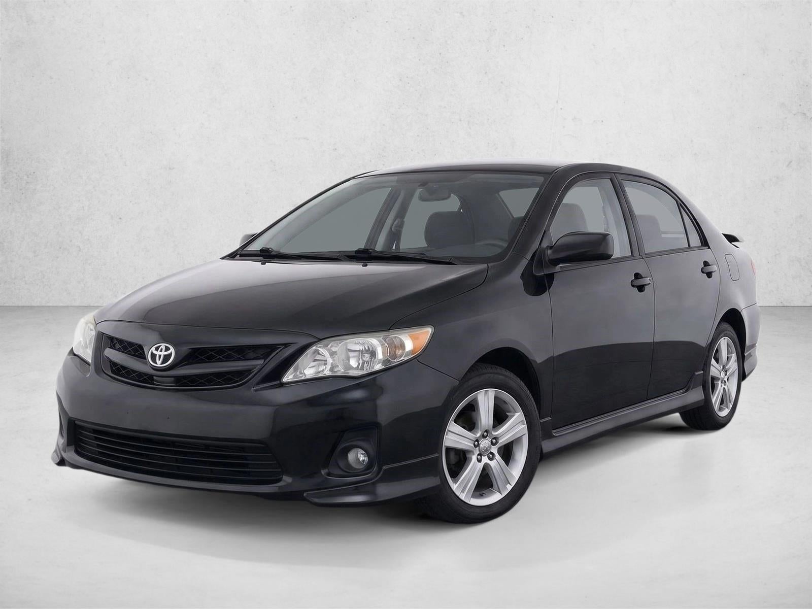 2013 Toyota Corolla 4dr Sdn Auto S (Natl)