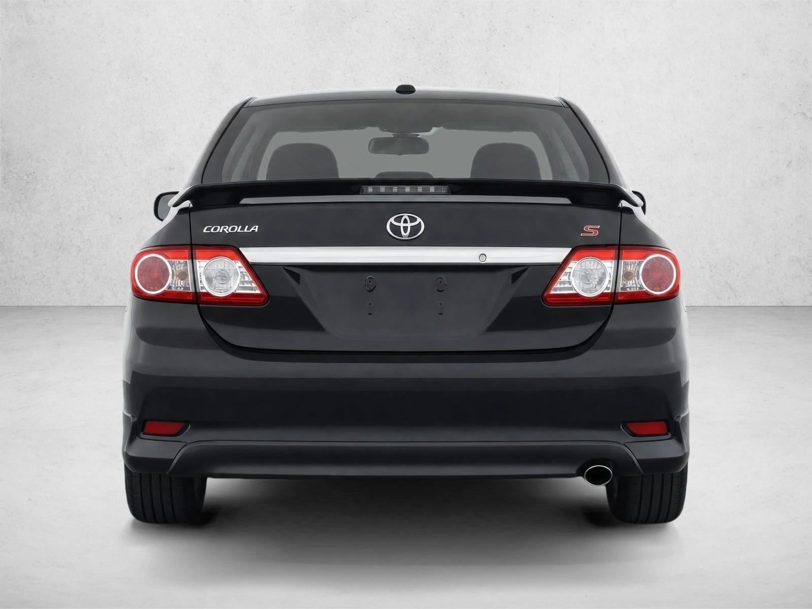 2013 Toyota Corolla 4dr Sdn Auto S (Natl)