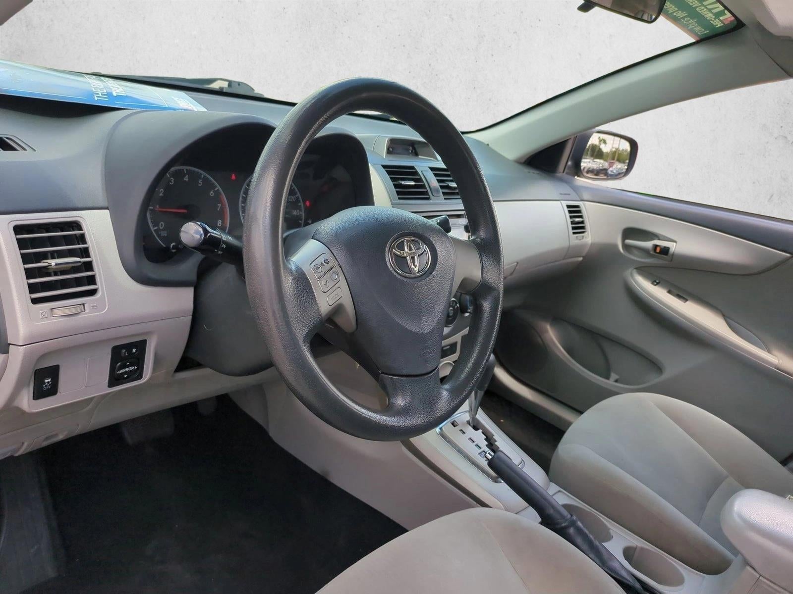 2012 Toyota Corolla 4dr Sdn Auto LE (Natl)