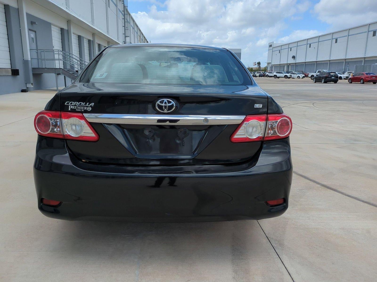 2012 Toyota Corolla 4dr Sdn Auto LE (Natl)