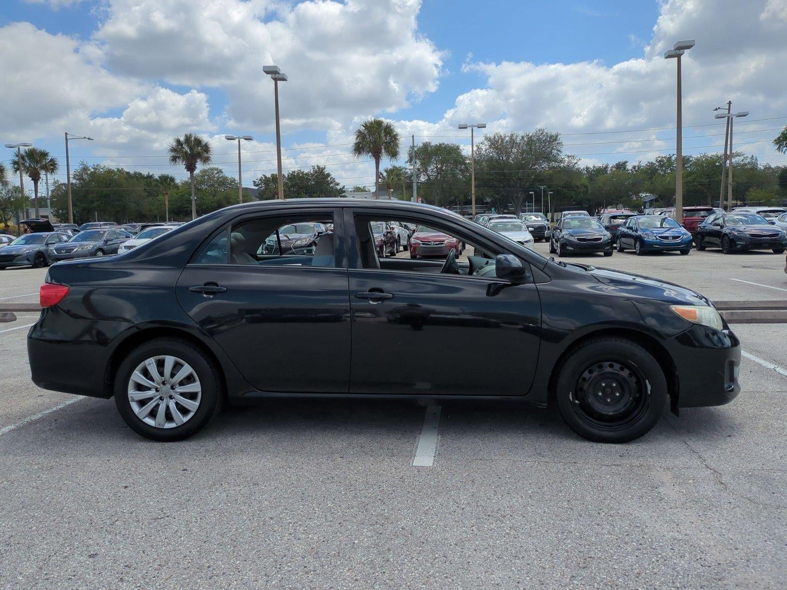 2012 Toyota Corolla 4dr Sdn Auto LE (Natl)