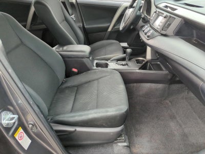 2016 Toyota RAV4 AWD 4dr LE (Natl)