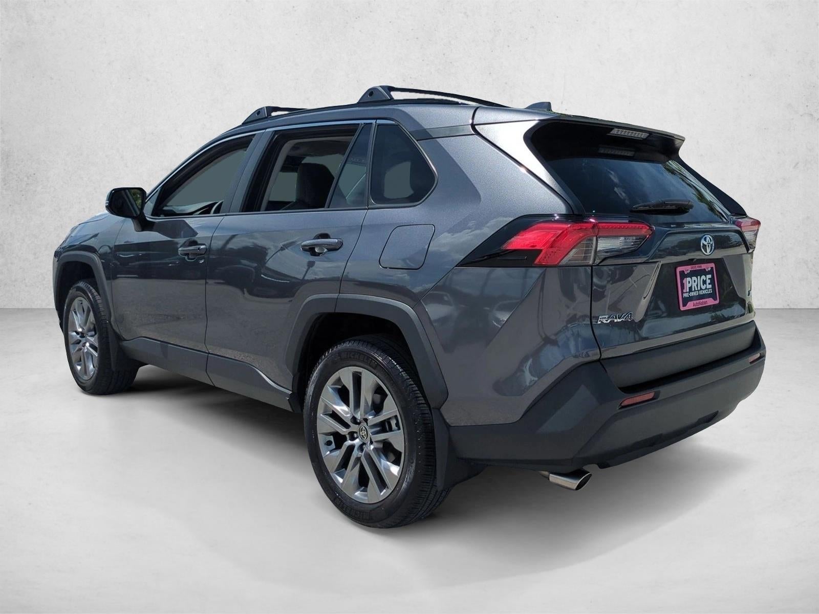 2025 Toyota RAV4 XLE Premium FWD (Natl)