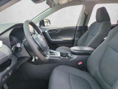2021 Toyota RAV4 LE FWD (GS)