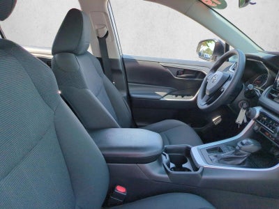 2019 Toyota RAV4 LE FWD (GS)