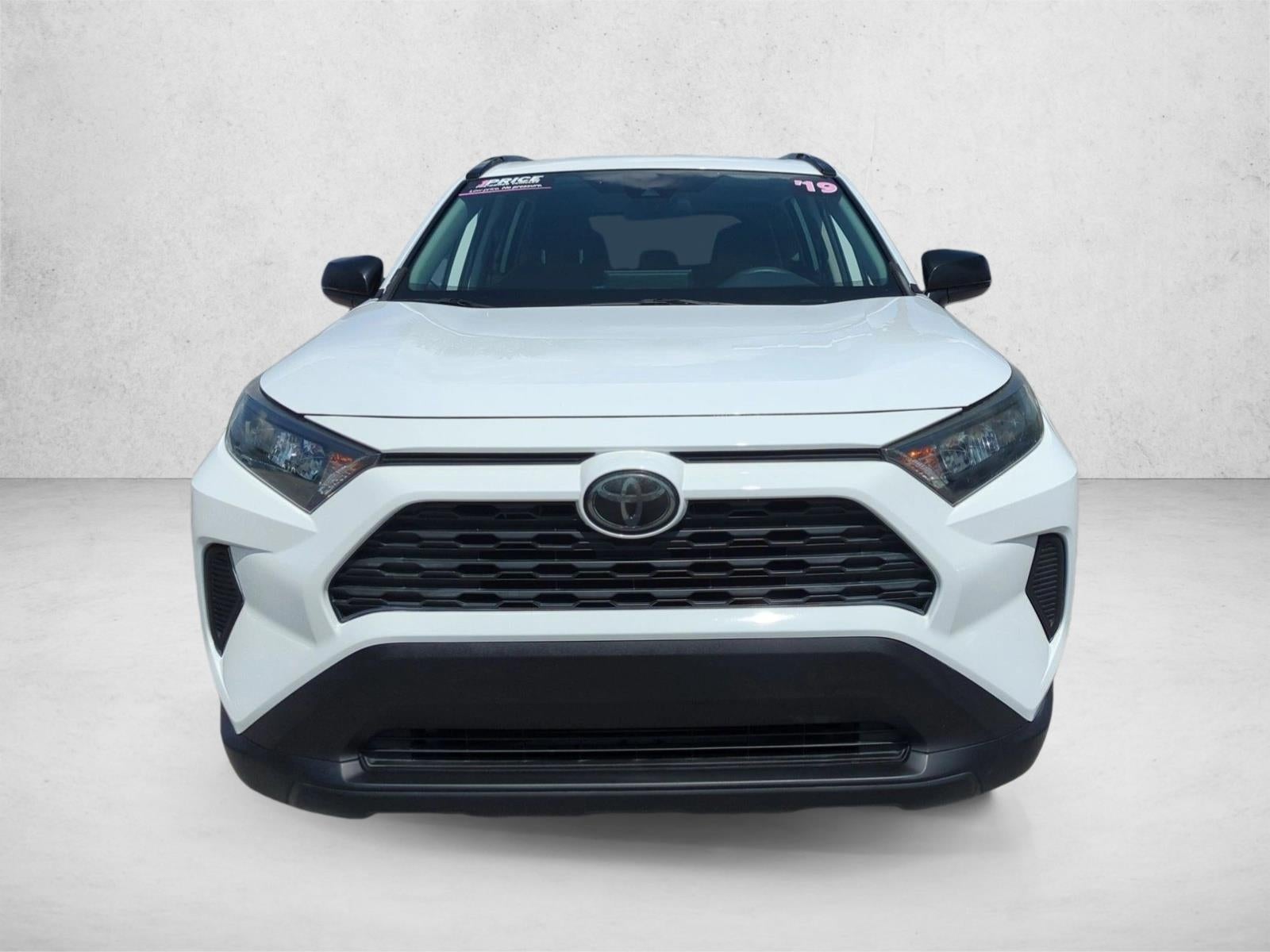 2019 Toyota RAV4 LE FWD (GS)