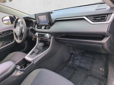 2022 Toyota RAV4 LE FWD (GS)