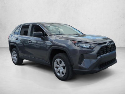 2022 Toyota RAV4 LE FWD (GS)