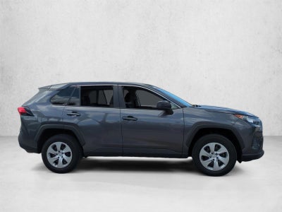2022 Toyota RAV4 LE FWD (GS)