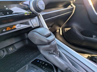 2024 Toyota RAV4 Hybrid Woodland AWD (Natl)