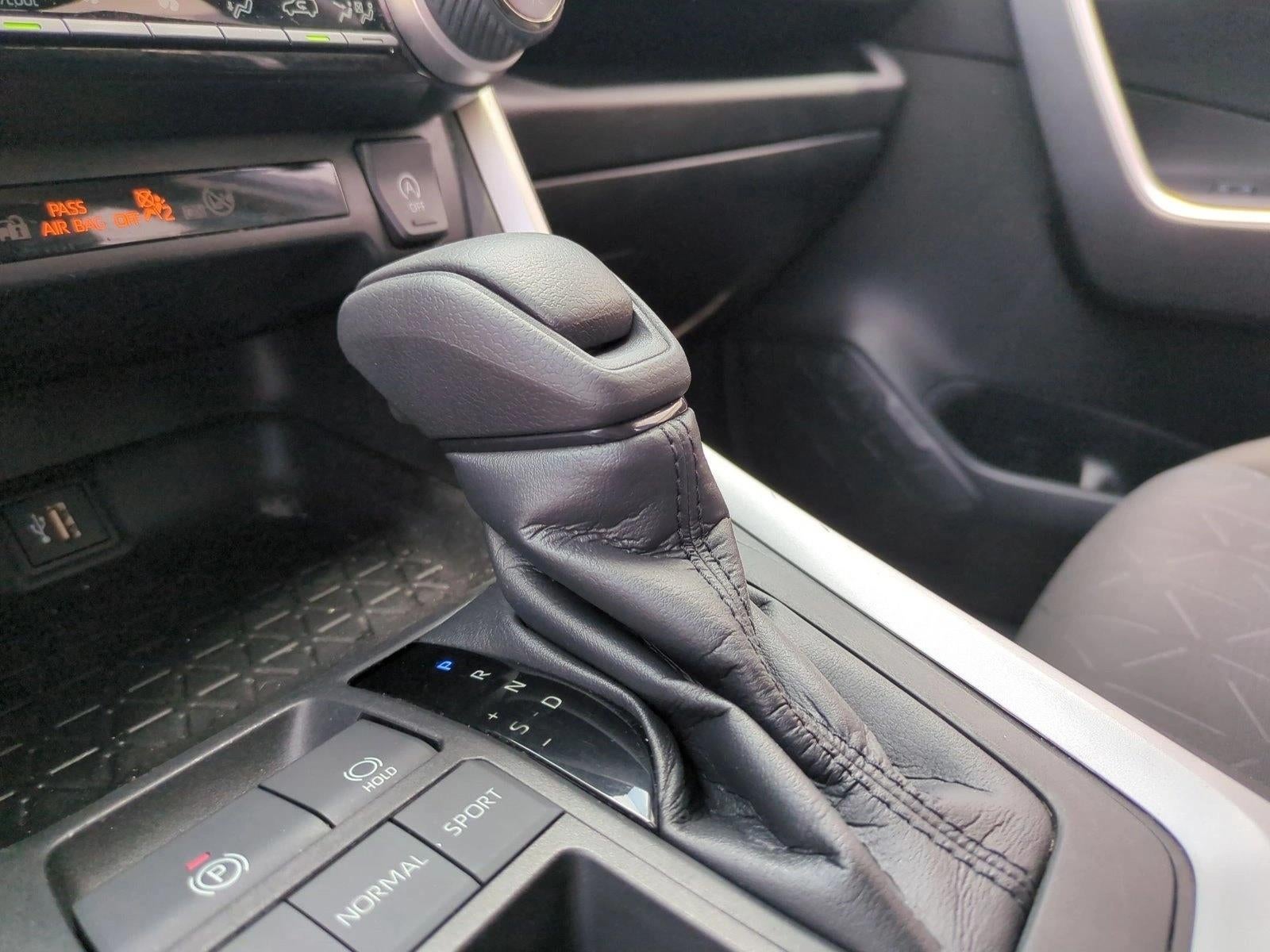 2023 Toyota RAV4 XLE FWD (GS)