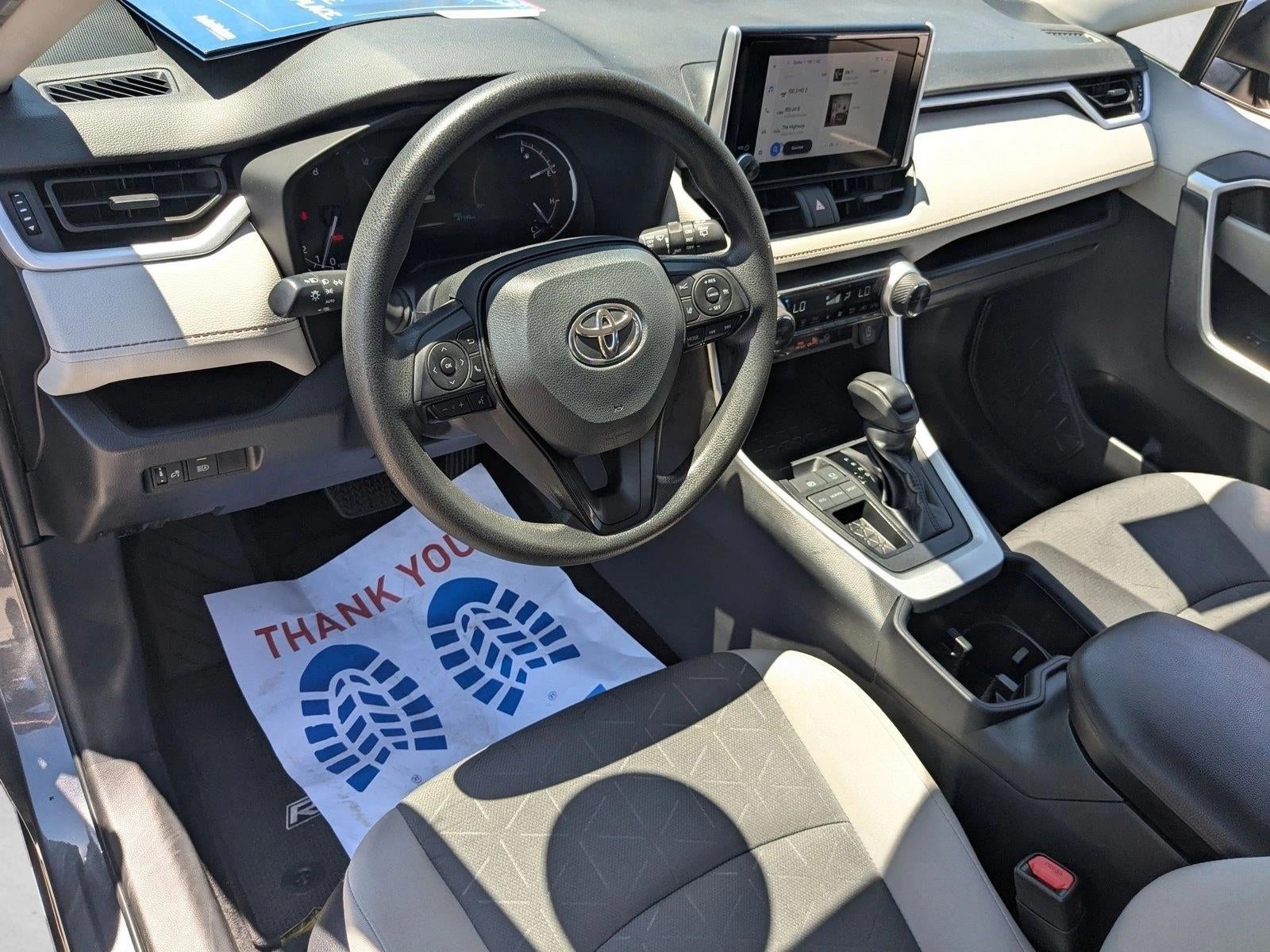 2024 Toyota RAV4 XLE FWD (GS)