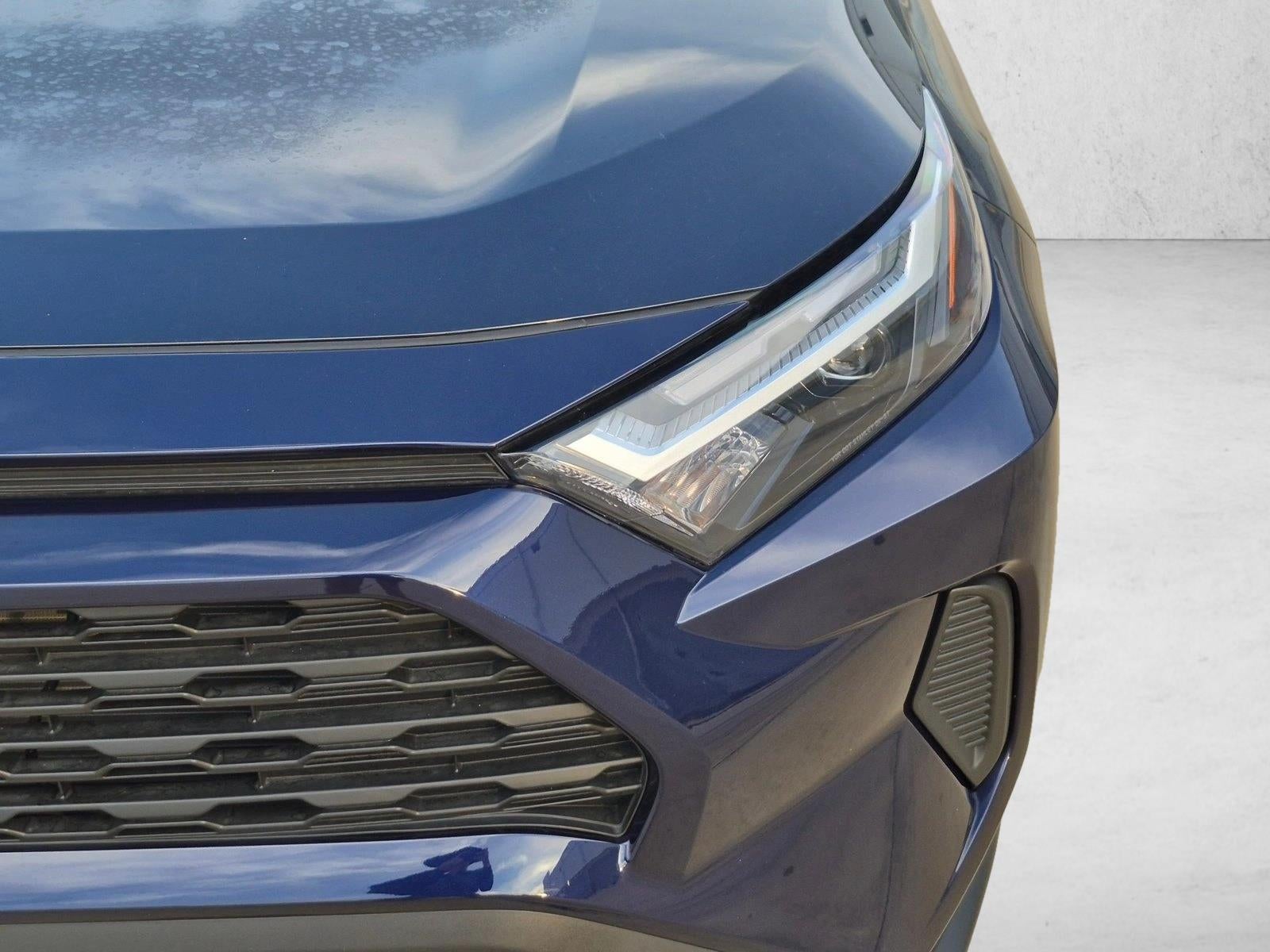 2025 Toyota RAV4 XLE FWD (GS)