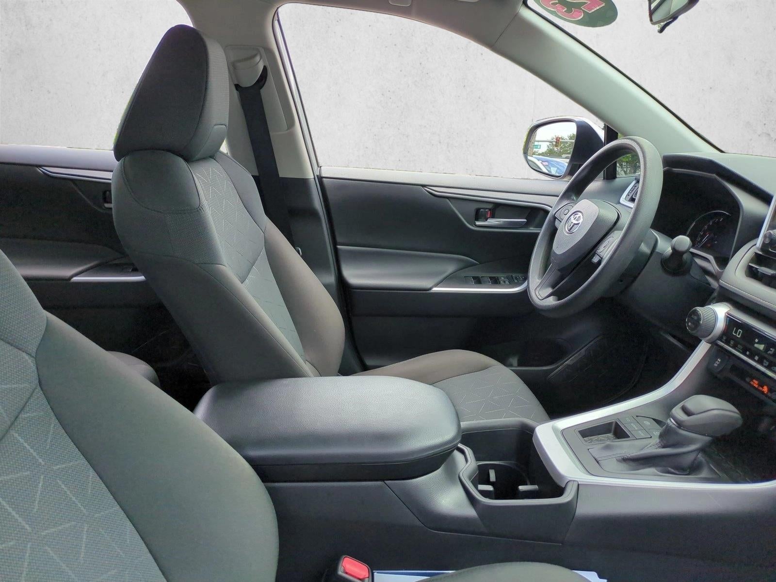 2023 Toyota RAV4 XLE FWD (GS)