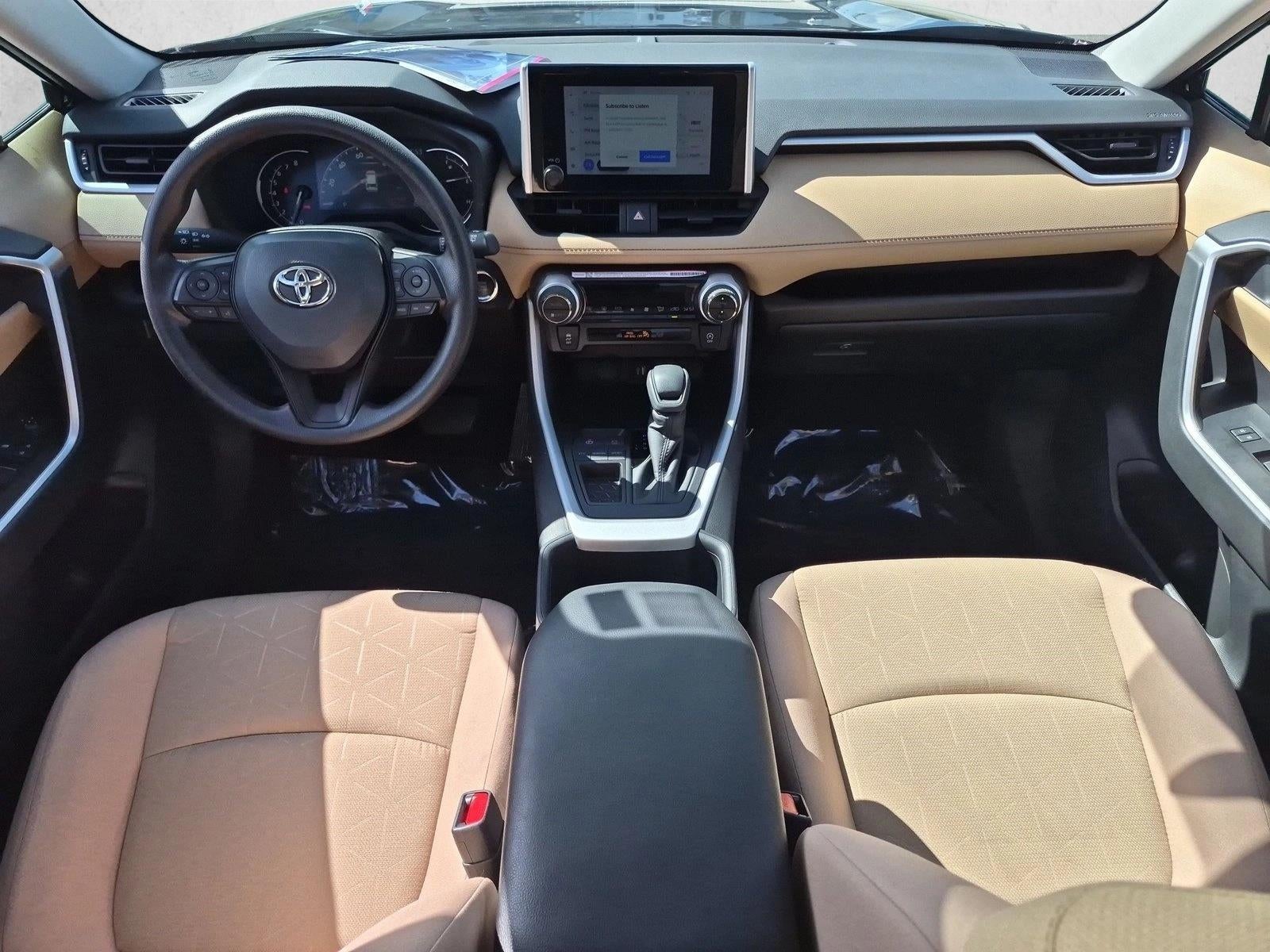 2025 Toyota RAV4 XLE FWD (GS)