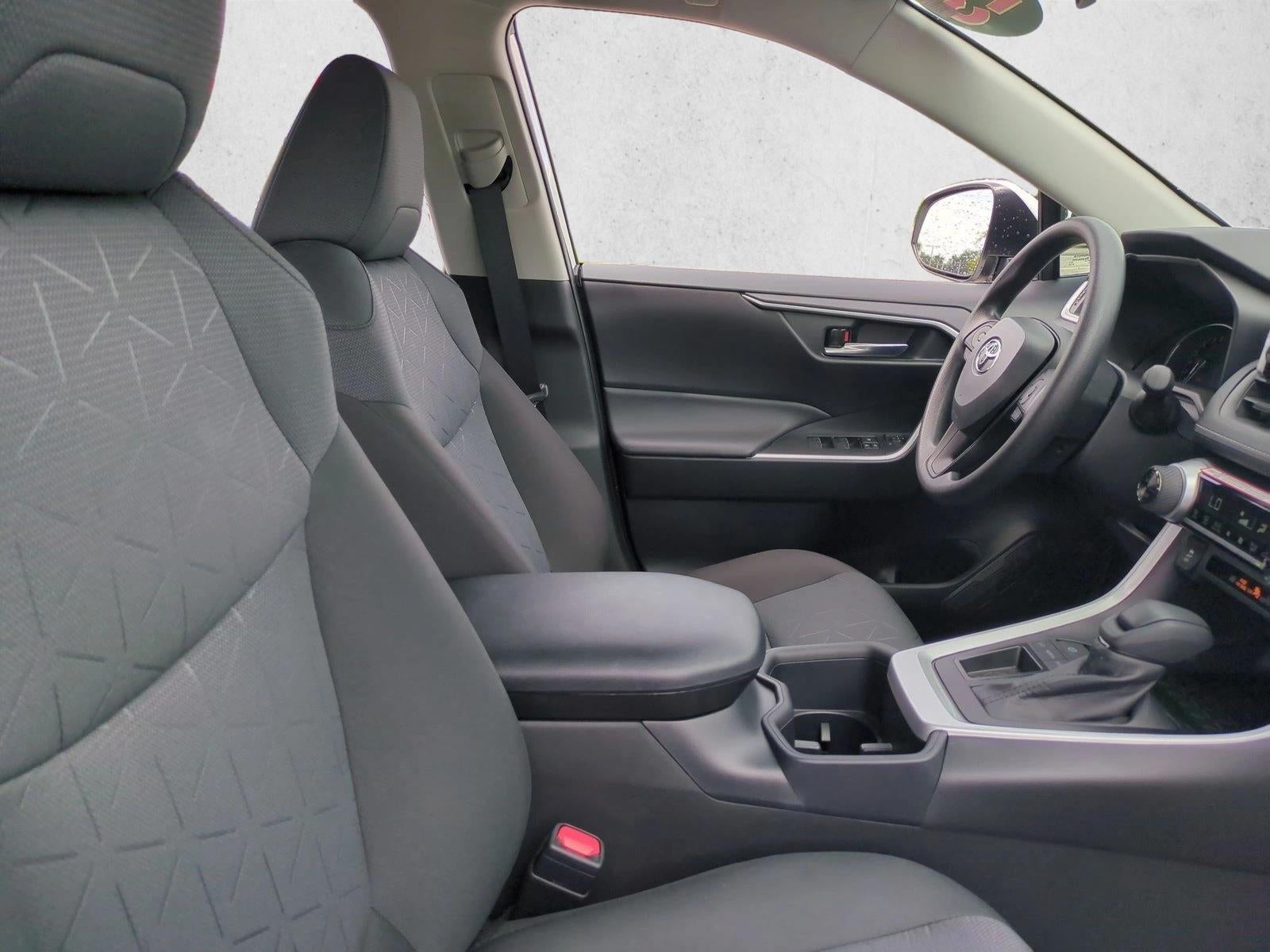 2025 Toyota RAV4 XLE FWD (GS)