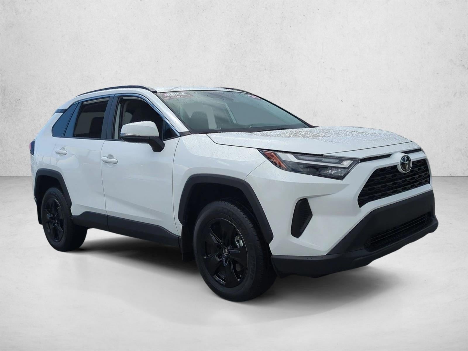 2025 Toyota RAV4 XLE FWD (GS)
