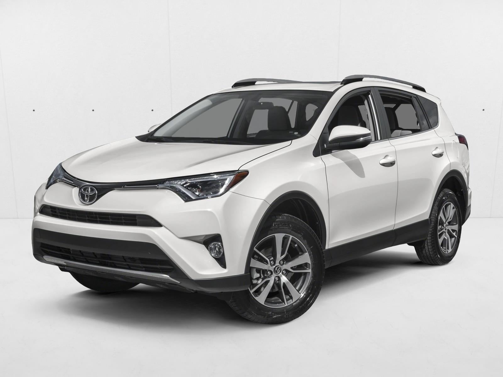 2017 Toyota RAV4 XLE FWD (GS)